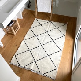 Tapis berbère Kharita bord pointillé 150 x 98 cm