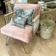 Fauteuil Croisette doré coussin velours rose