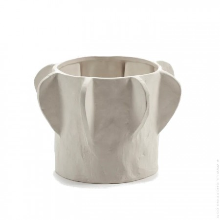 Vase beige rustique