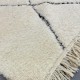 Tapis Beni Ouarain blanc à losanges noirs 275 x 200 cm