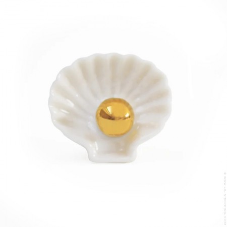 Fève blanche et dorée coquillage