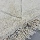 Tapis Beni Ouarain blanc ivoire à losanges blancs 295 x 200 cm