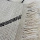 Tapis Beni Ouarain blanc à losanges noirs 160 x 108 cm