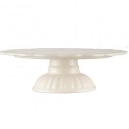 Mynte cream plate on foot