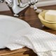 Serviette à main gaufrée beige