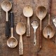 Salad servers in mango wood with black rattan