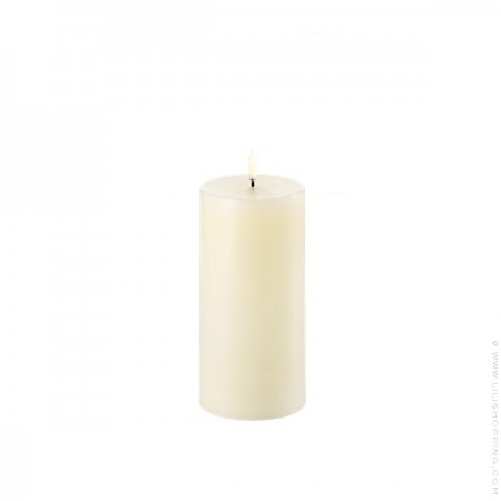 Ivory pillar candle LED 7.8 x 10 cm