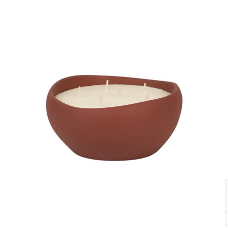 Doteki S burgundy scented candle