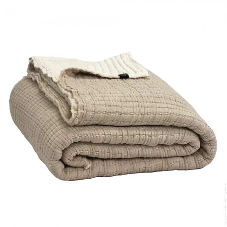 Tiivoli linen and ivory cover bed