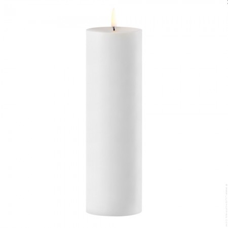 Outdoor white maxi pillar candle LED 12 x 40 cm
