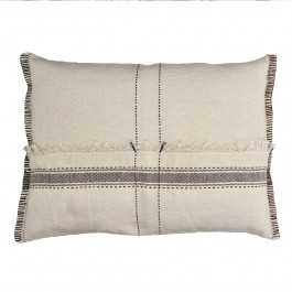 Ecru 50 x 70 Nomad cushion