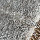 Tapis Beni Ouarain beige uni à losanges 310 x 210 cm