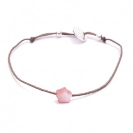 Bracelet étoile en nacre rose sur lien taupe