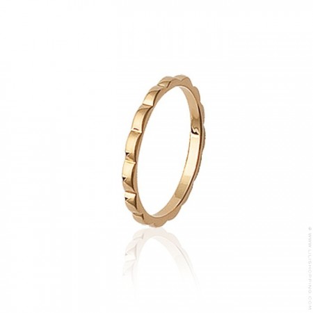 Gold platted waved ring