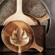 Round wooden plate